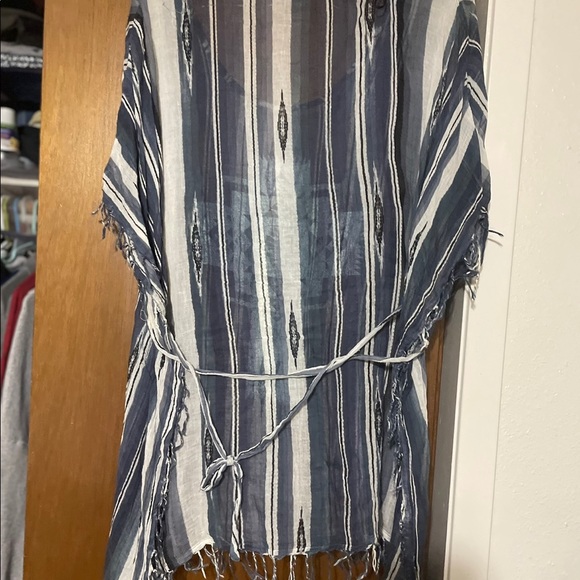 Tunic - Picture 2 of 3